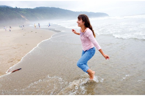 武汉棋牌休闲新体验：棋牌乐享，按摩放松两不误